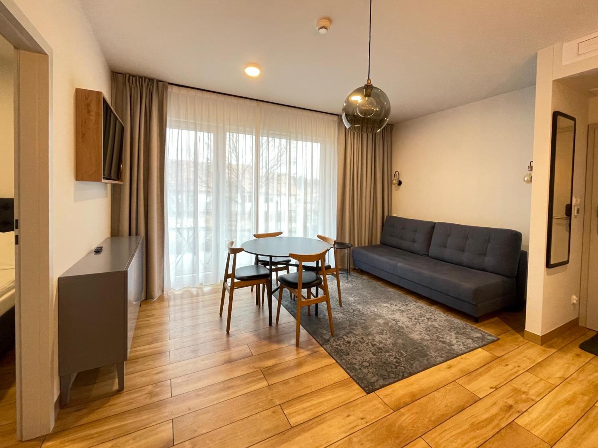 Aparthotel Anchoria Holiday Honest-Serwis Mechelinki Bilik gambar